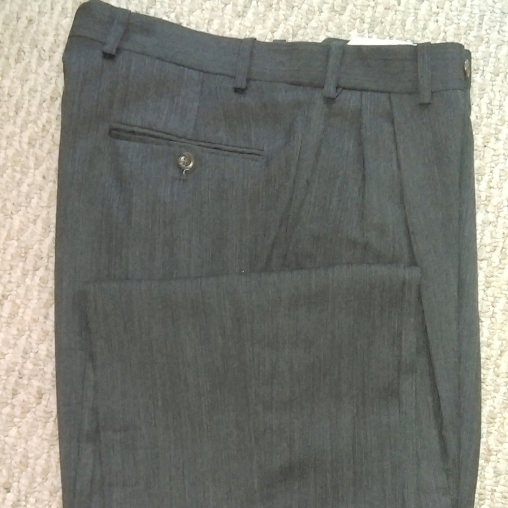 Brennan V. Amerigo Mens Pleated Dress Pants 32 x 3